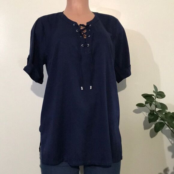 BROOKE SHIELDS Timeless Lace-Up Neck Woven Top - Picture 2 of 6